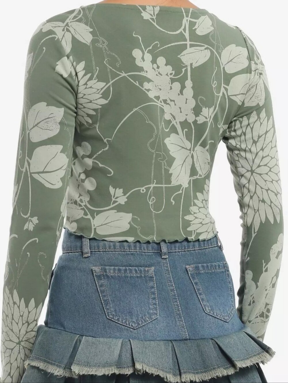 Hot Topic: Inuyasha: Kagome Graphic Long-Sleeve Crop Top - Picture 2 of 2